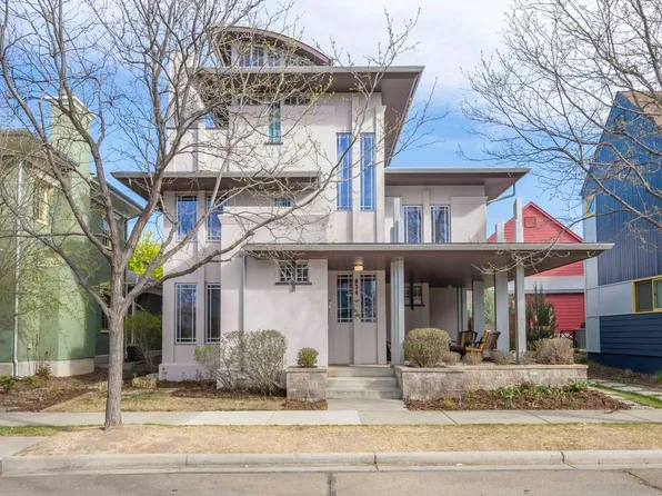 834 Confidence Dr, Longmont, CO 80504