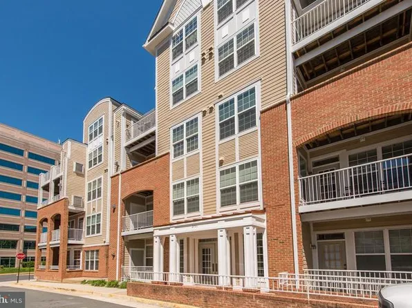 2701 Bellforest Ct APT 409, Vienna, VA 22180