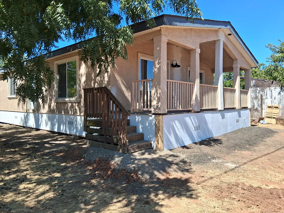 2652 Highway 70