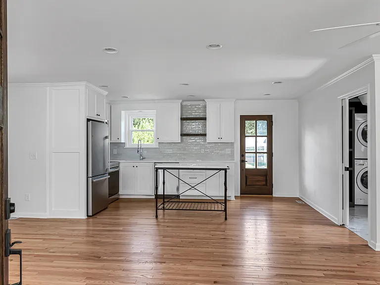 106 Scruggs Ave — Photo 25