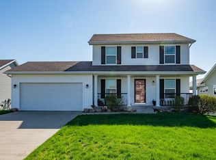731 82nd St, West Des Moines, IA 50266