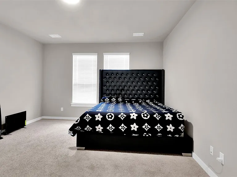 10604 Long Trail Dr — Photo 15