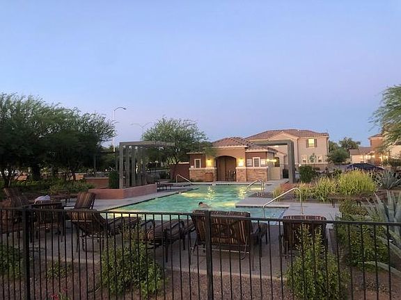 2nd image of 1433 N Balboa