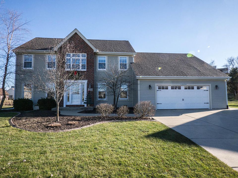 1st image of W233N7638 Berrywood Ct