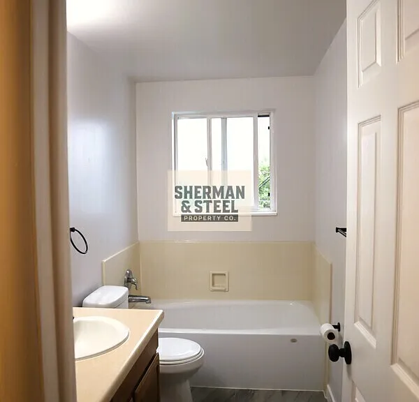 1866 S Davis Blvd — Photo 19