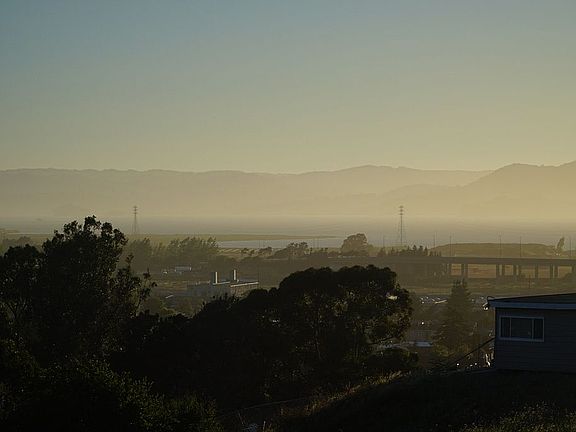 3rd image of 1852 Mesa Buena Ave