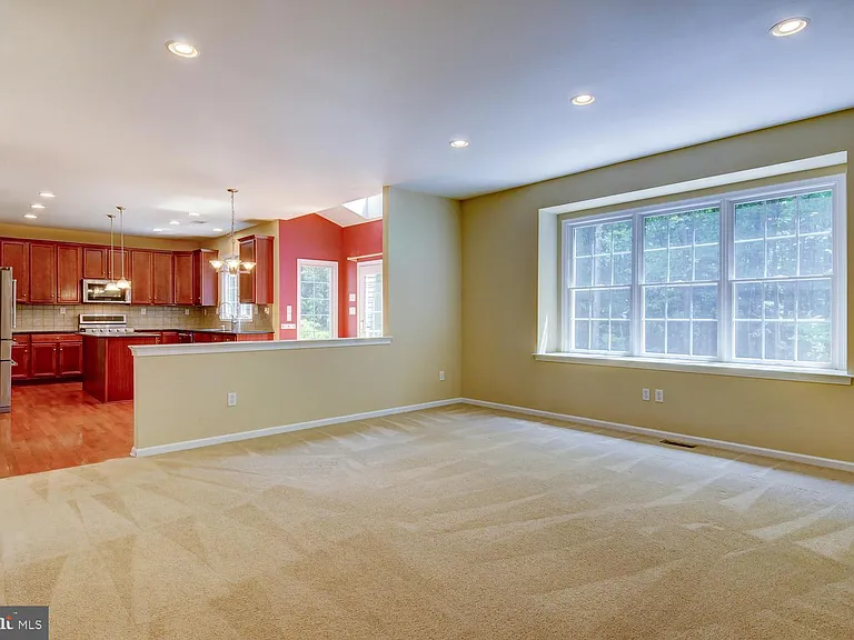 45 Lockwood Dr — Photo 26