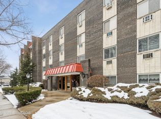 4700 Old Orchard Rd APT 102, Skokie, IL 60076