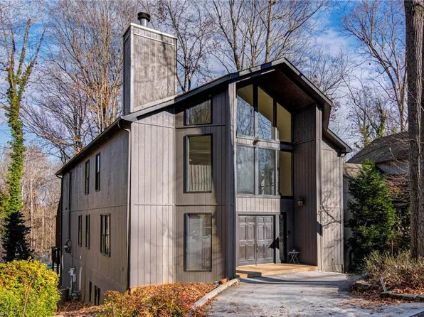 2678 Merry Oaks Trl, Winston Salem, NC 27103