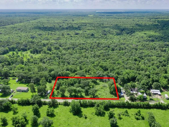 359 County Road 472, Sweeny, TX 77480