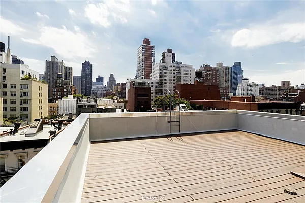 Rented by Town Residential | media 15