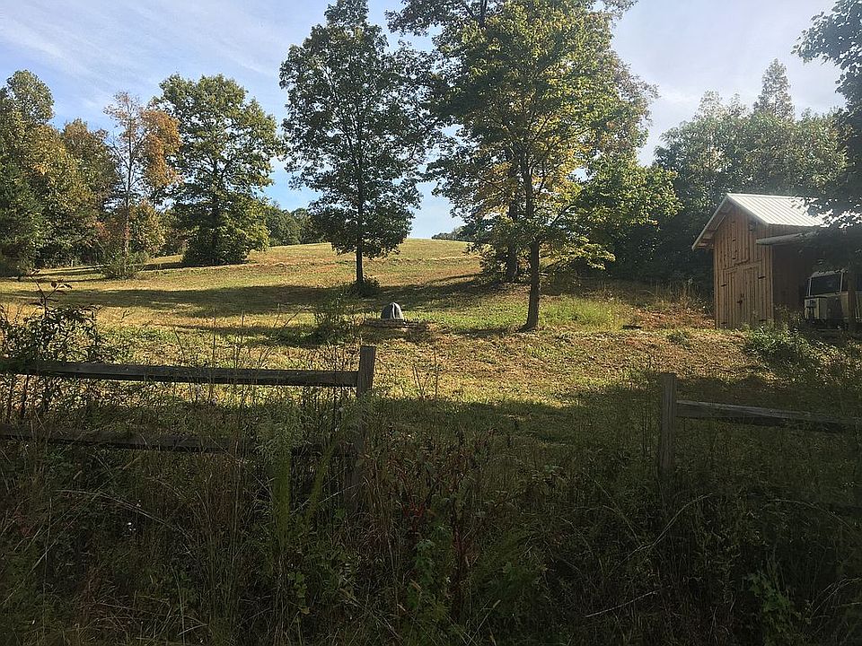 2nd image of 630 Goshen Creek Rd