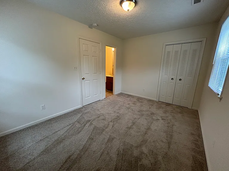 Beechwood Apartments — Photo 14