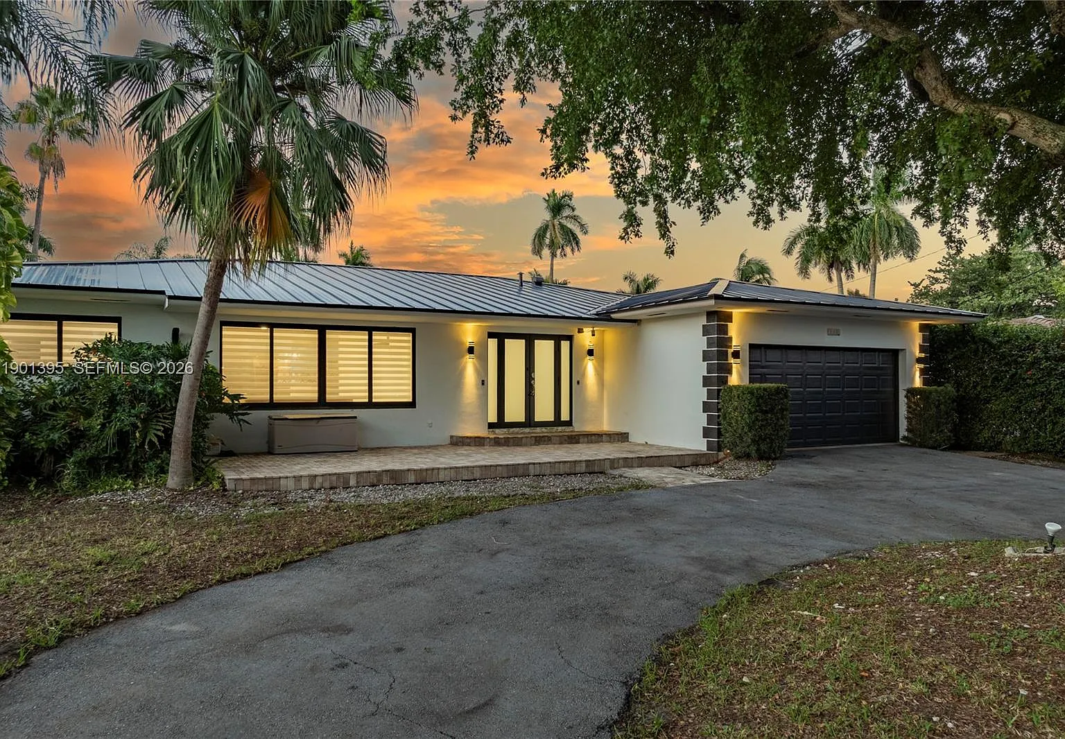 Hollywood Lakes Section — Photo 4