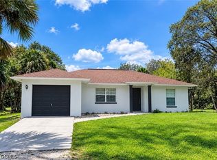 291 22nd St NE, Naples, FL 34120