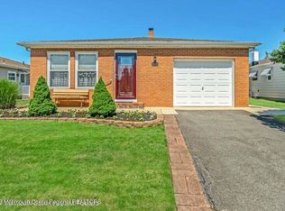 117 Bananier Dr, Toms River, NJ