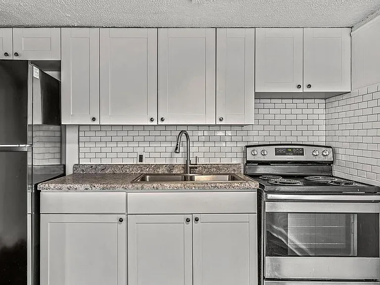 778 Winslow Ave #3 — Photo 4