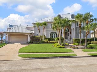 1818 Ray Shell Ct, Seabrook, TX 77586
