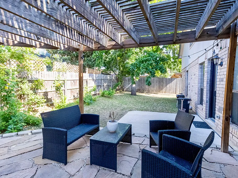 9238 Proclamation Dr — Photo 9