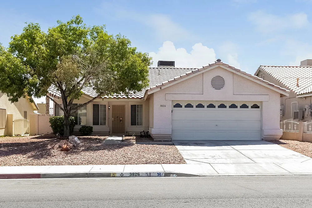 3 bed, 2.0 bath, 1977 sqft, $2,310 — Photo 1