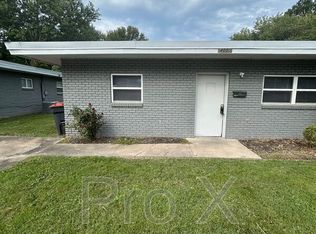 400 Dyer St #B, Springdale, AR 72762