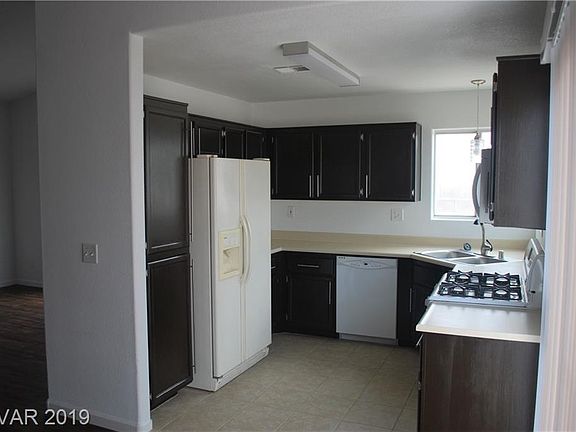 5th image of 3771 Climbing Fern Way