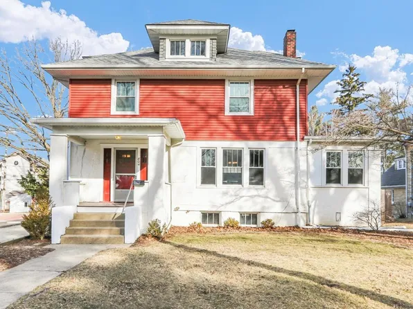 804 W Michigan Ave, Urbana, IL 61801