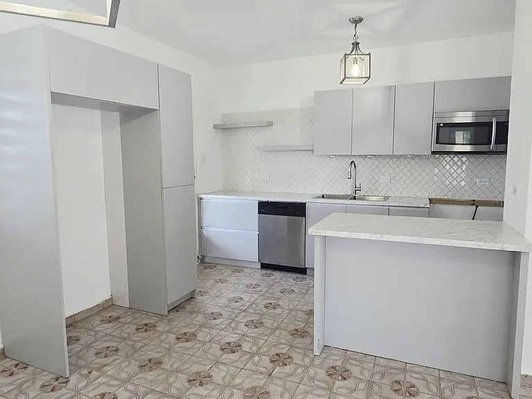 Carr #2 Urb. Villa Avelina — Photo 9