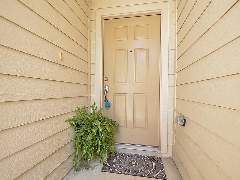 6347 Alpine Trail Ln — Photo 3