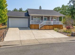 107 Vista Cir, Rogue River, OR 97537