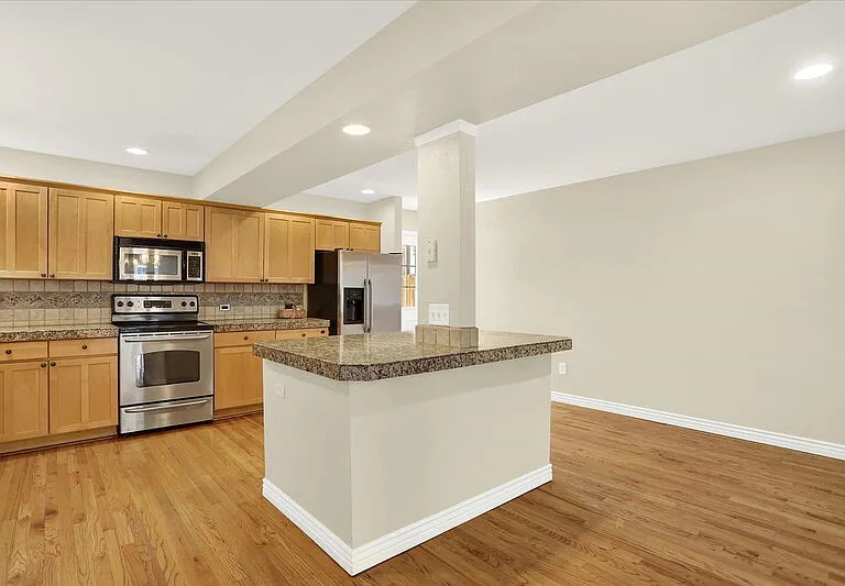 2143 S Grant St — Photo 9