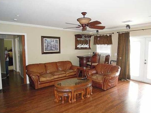 3rd image of 4981 25th Ave N
