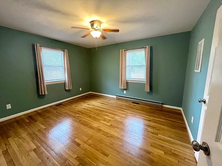 205 Bridge St — Photo 9