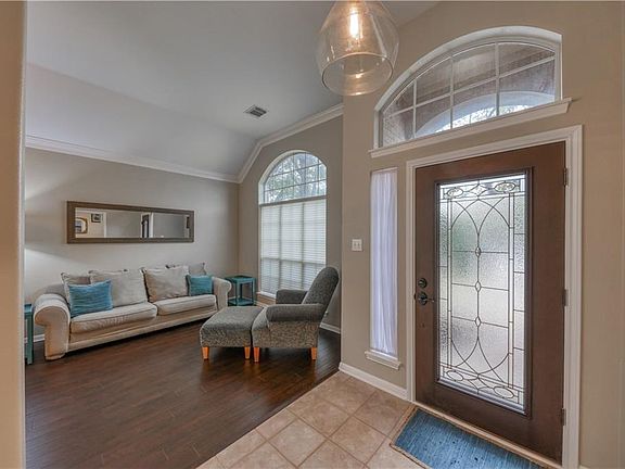 4th image of 1507 Pagedale Dr