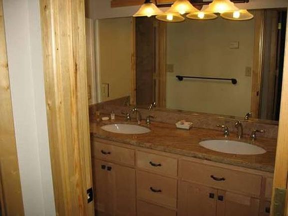 4th image of 1425 Washoe Way