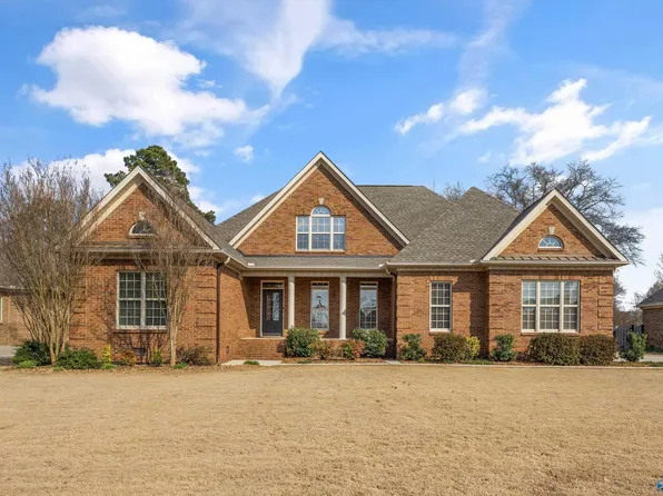 14892 Wildwood Dr, Athens, AL 35613