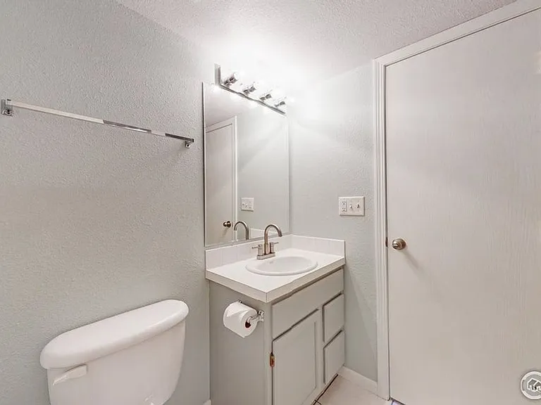 2900 Ross Dr #L35 — Photo 21