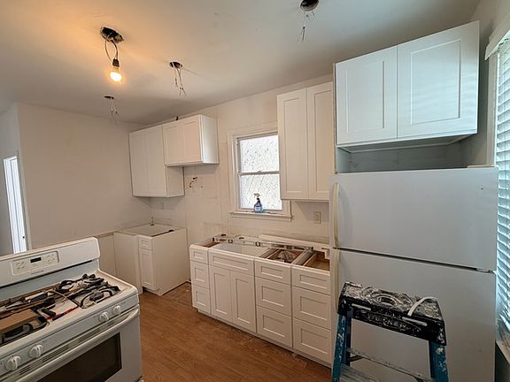 5th image of 507 Hoboken Rd APT 1