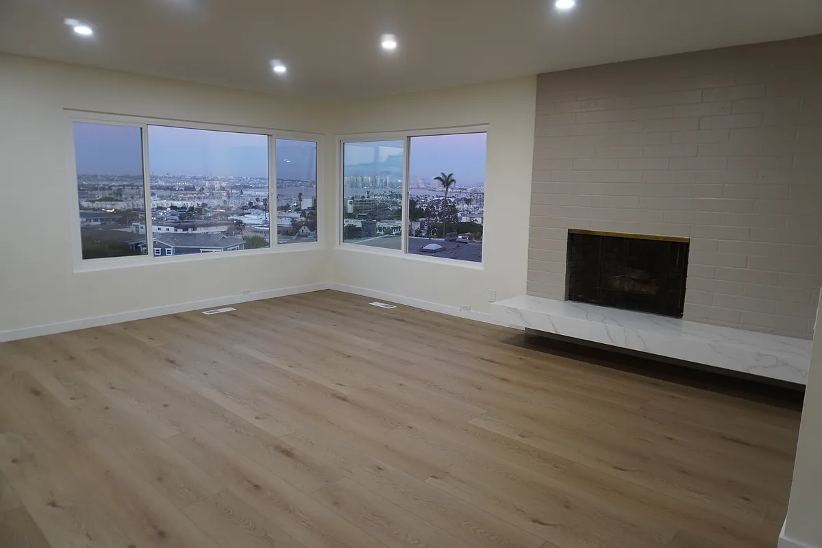 Living Room - 954 Harbor View Dr