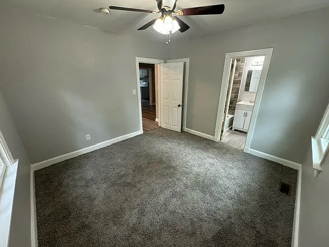 11506 Warwick Blvd — Photo 6