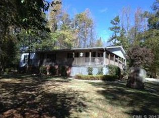 1176 Woodland Heights Rd, York, SC 29745