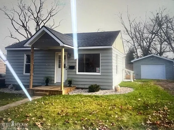 915 Grand Ave, Owosso, MI 48867