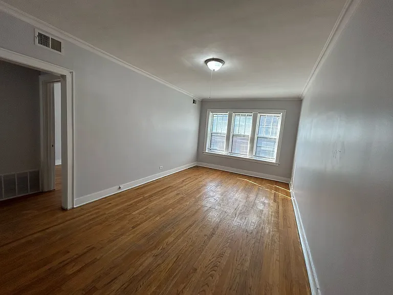4334 W Lawrence Ave — Photo 6