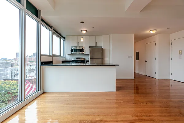 Rented by Corcoran | media 23
