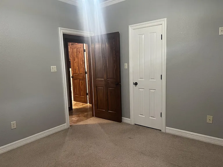 1661 E FM 93 — Photo 25