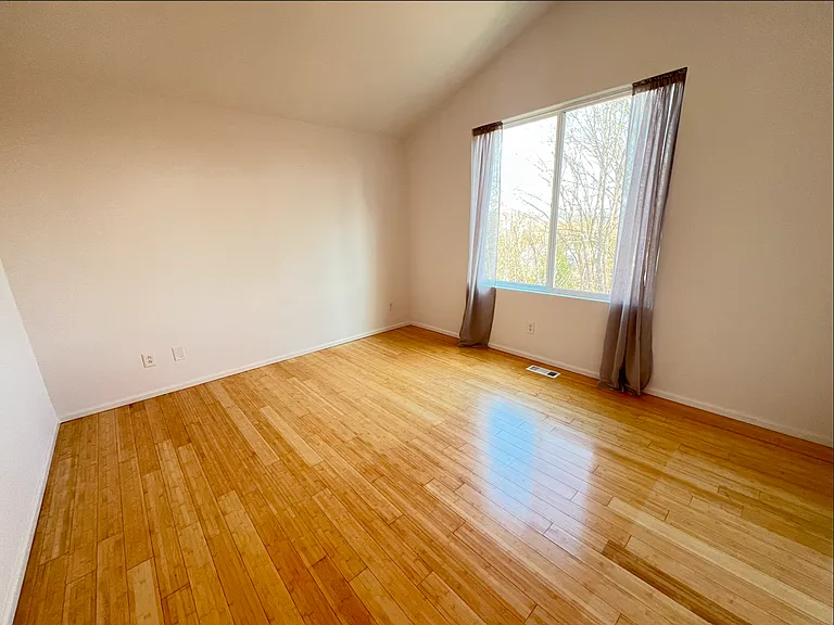 4113 S 220th Pl — Photo 15
