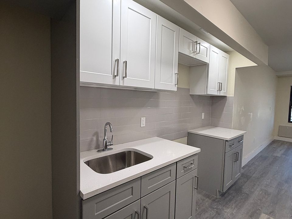 1st image of 2512 Bronx Park E #B