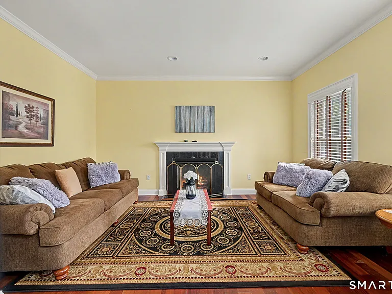 56 Barholm Ave — Photo 3
