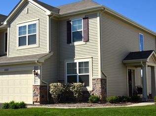 1321 Newport Cir #11, Hampshire, IL 60140