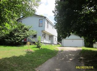 527 W 7th St, Rock Falls, IL 61071